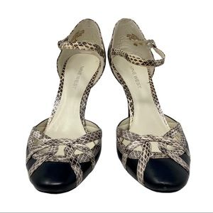 VINTAGE NINE WEST Round Toe Snake Print Pumps, 8
